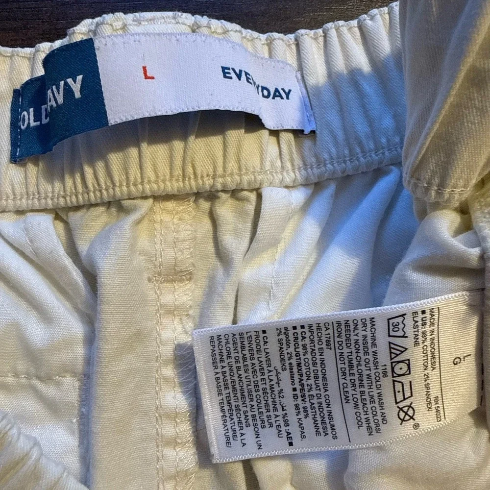 Old Navy Everyday Chino Shorts Womens L White High Rise Casual Summer Beach Boho - Picture 5 of 8